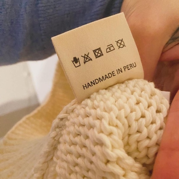 Jaggery London Handknit Lunes Vest - off white 100% cotton- similar to Babaa - Picture 3 of 6